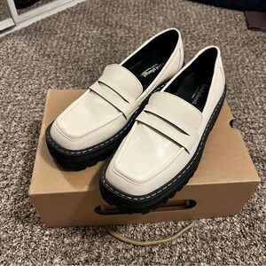 Steve Madden White and Black Loafers with Chunky Sole